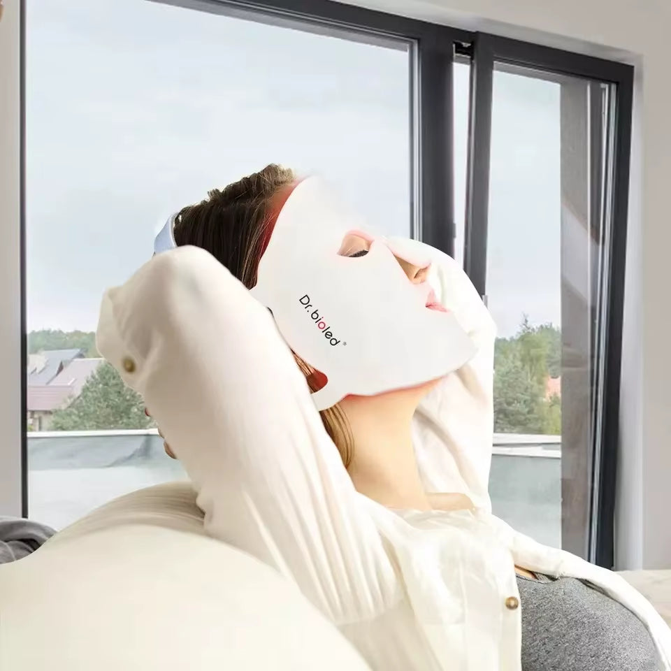 LED Light Therapy Facial Mask